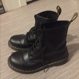 Dr. Marten’s Women’s 1460 - Black Patent Leather